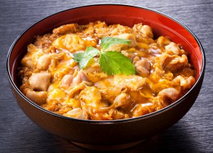 三和の純鶏名古屋コーチン八丁味噌親子丼