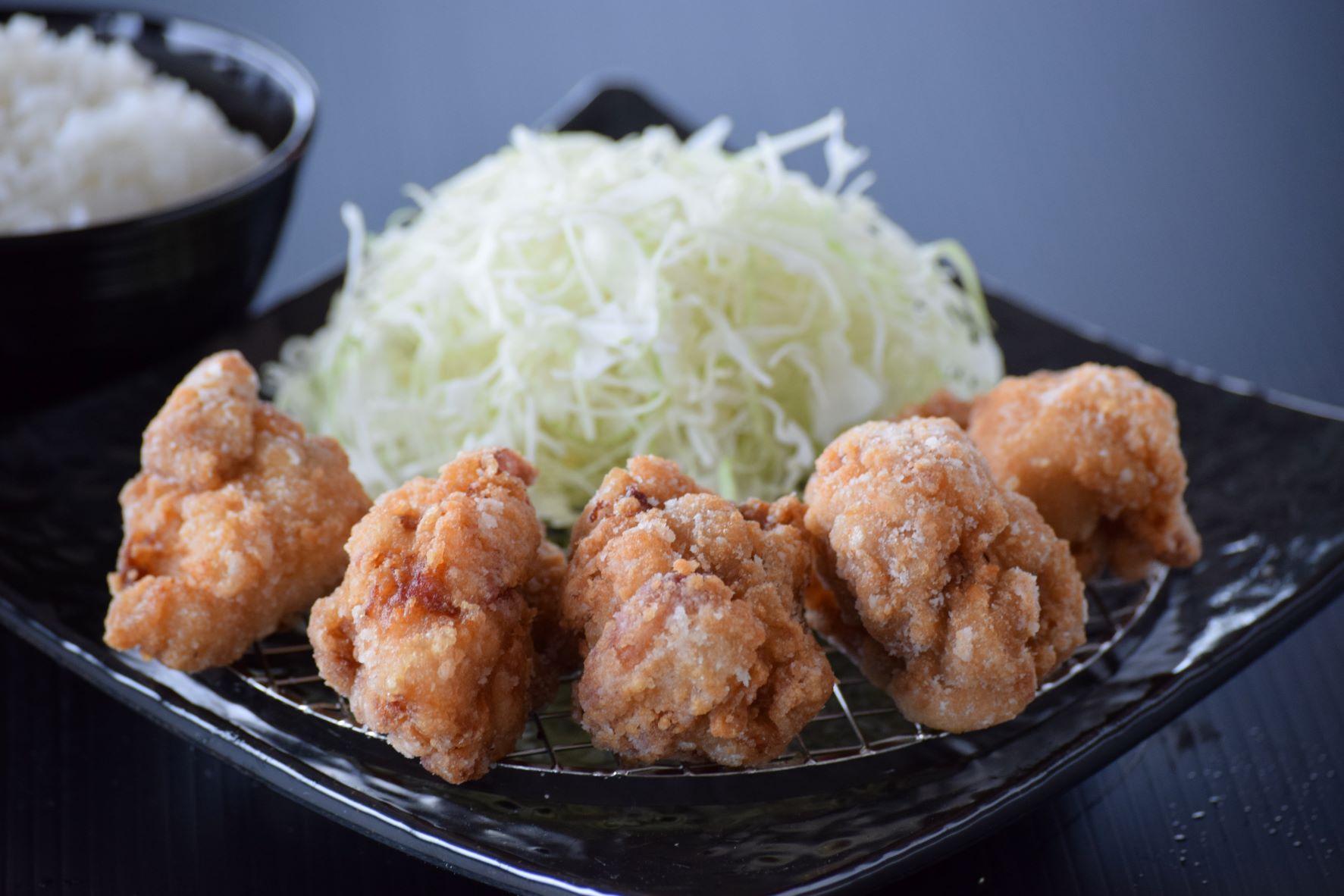 【ジューシーもも唐揚】から揚定食(5個)