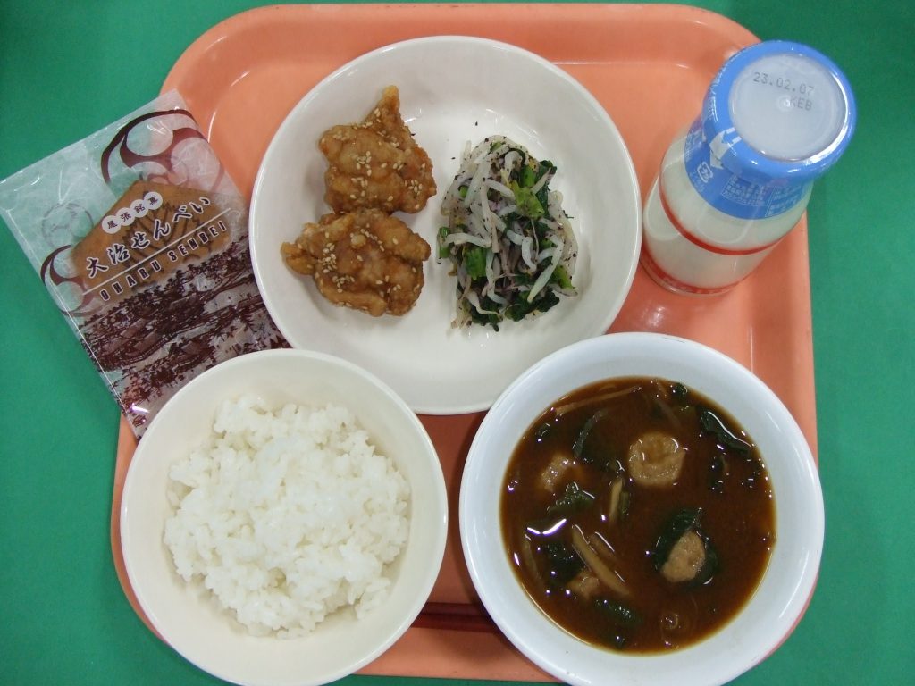 大治小 大治町小・中学校にて鶏肉寄贈と食育を行いました | さんわコーポレーション